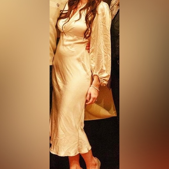 Petal and Pup Satin MIDI dress - Picture 3 of 3